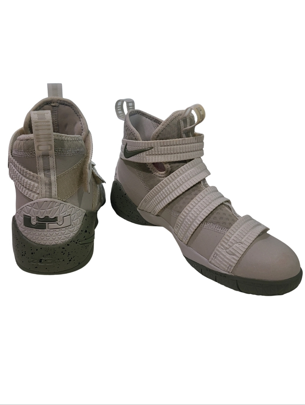 NIKE LEBRON JAMES Grey& Tan Velcro Hightop Baller SOLDIER XL 5.5Y